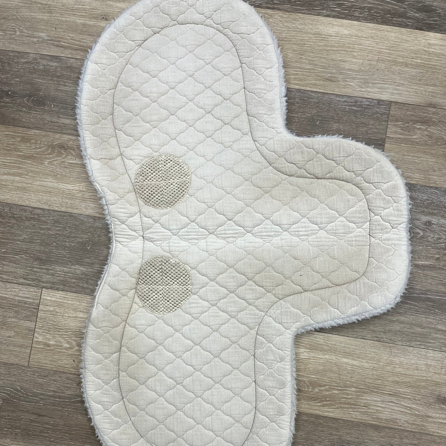 Consignment Wilikers Shaped Saddle Pad