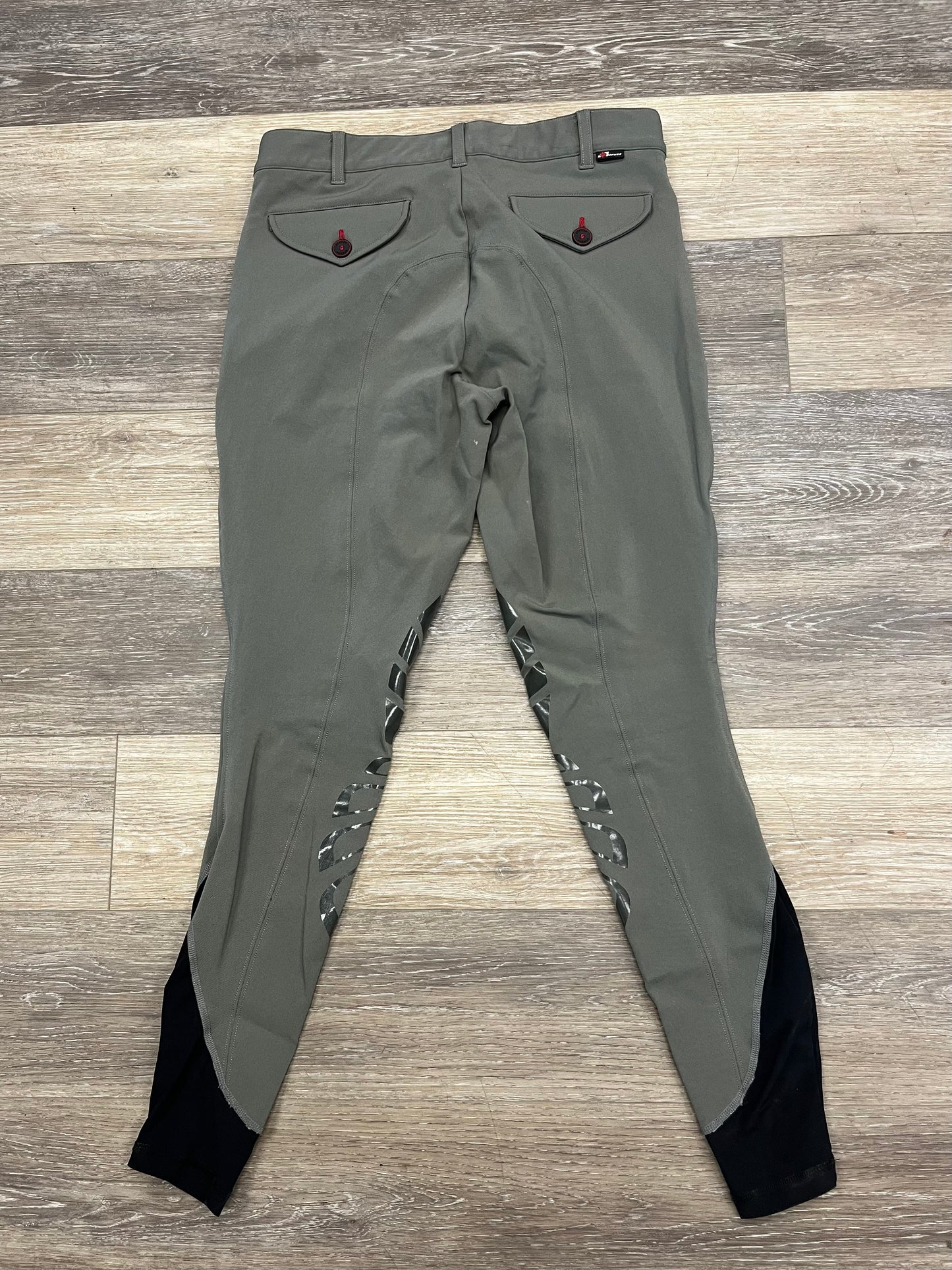 Consignment Struck Breech Mens sz 31