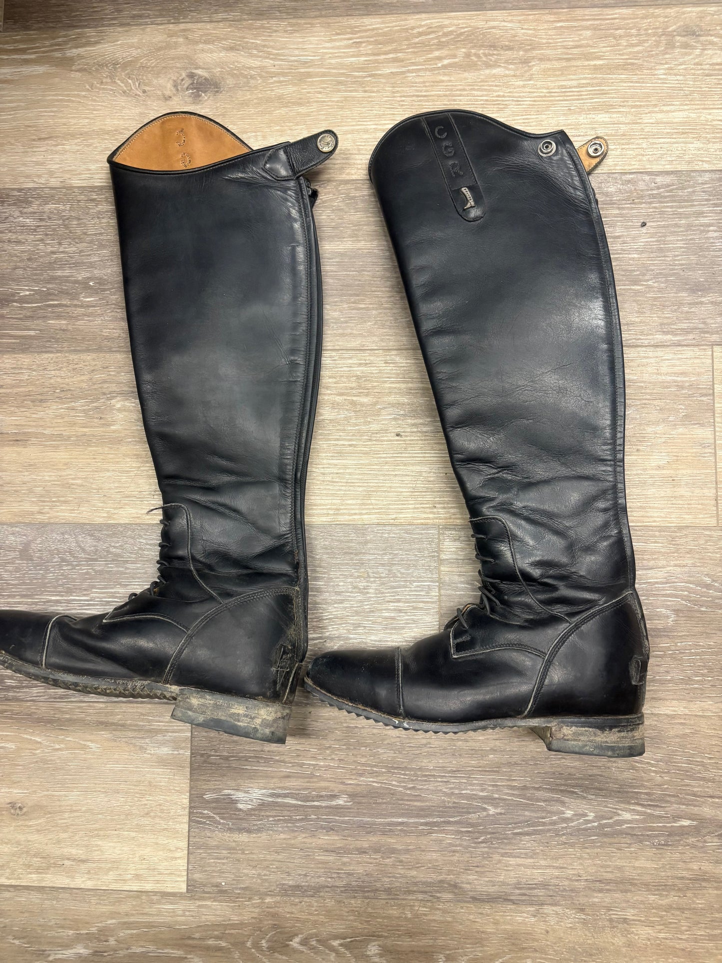 Consignment Casa Walten Field Boots 7.5