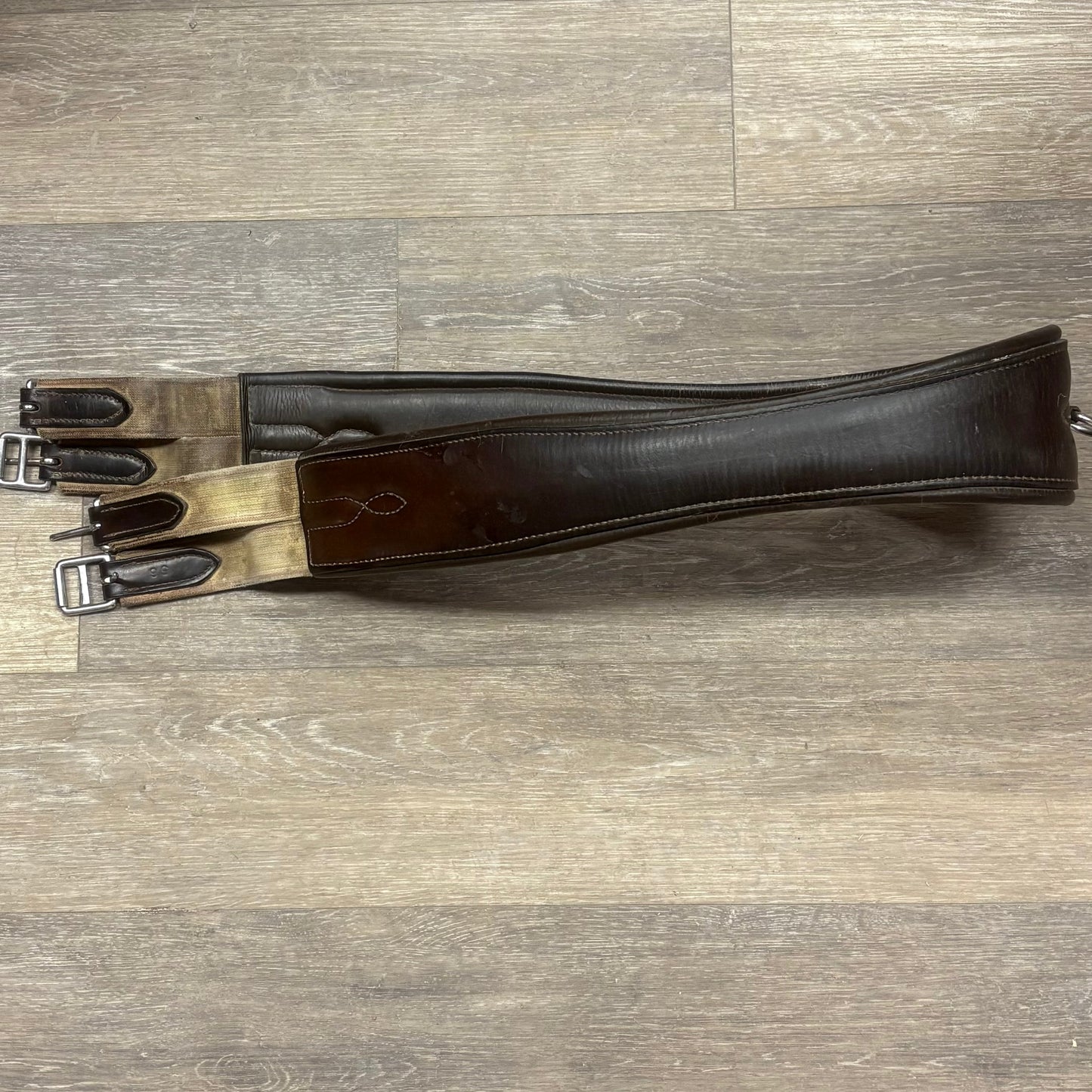 Consignment Martins Leather Girth w/double elastic 56"