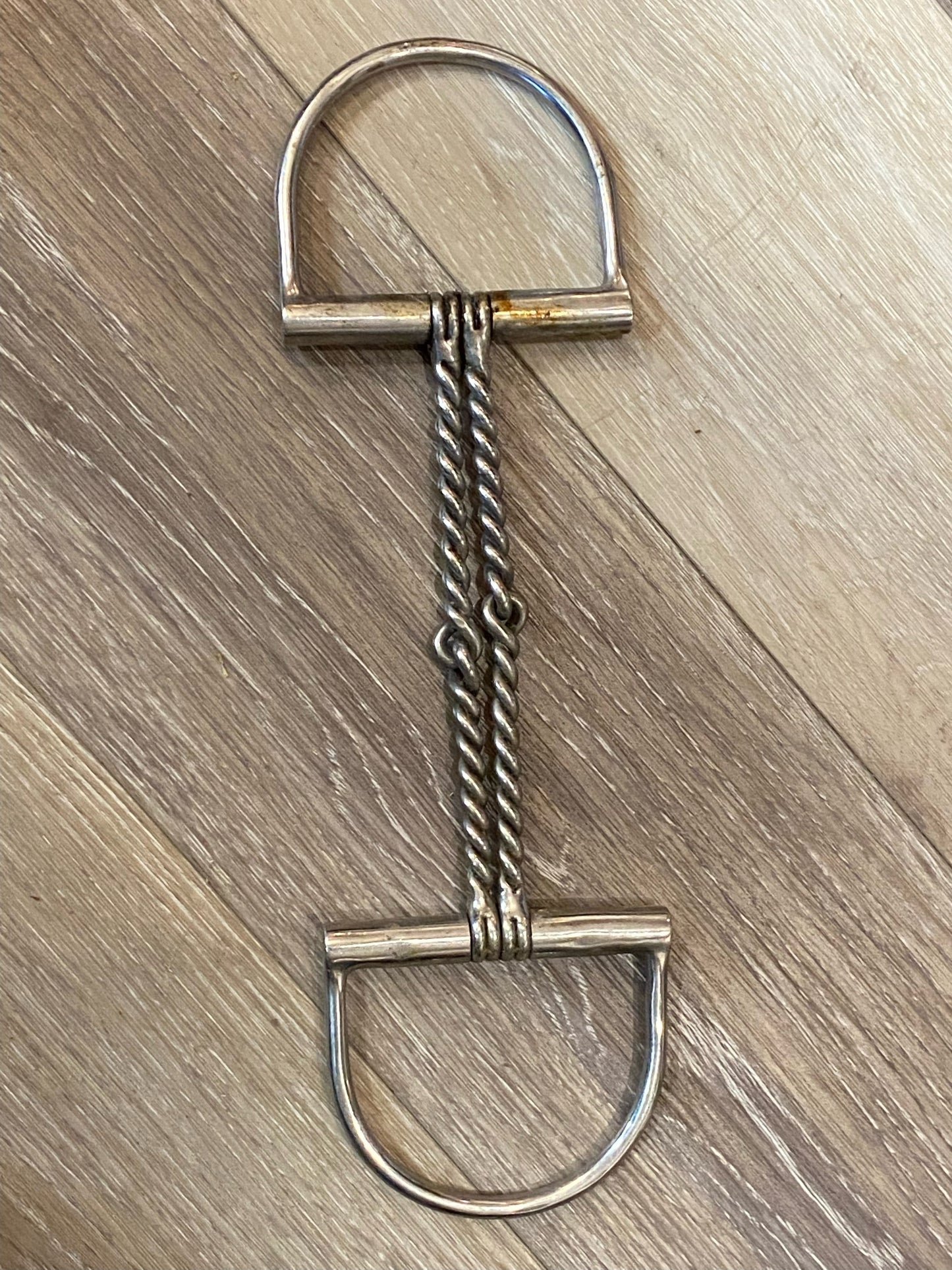 Consignment-Bit: Dee Ring Double Twisted Size 6