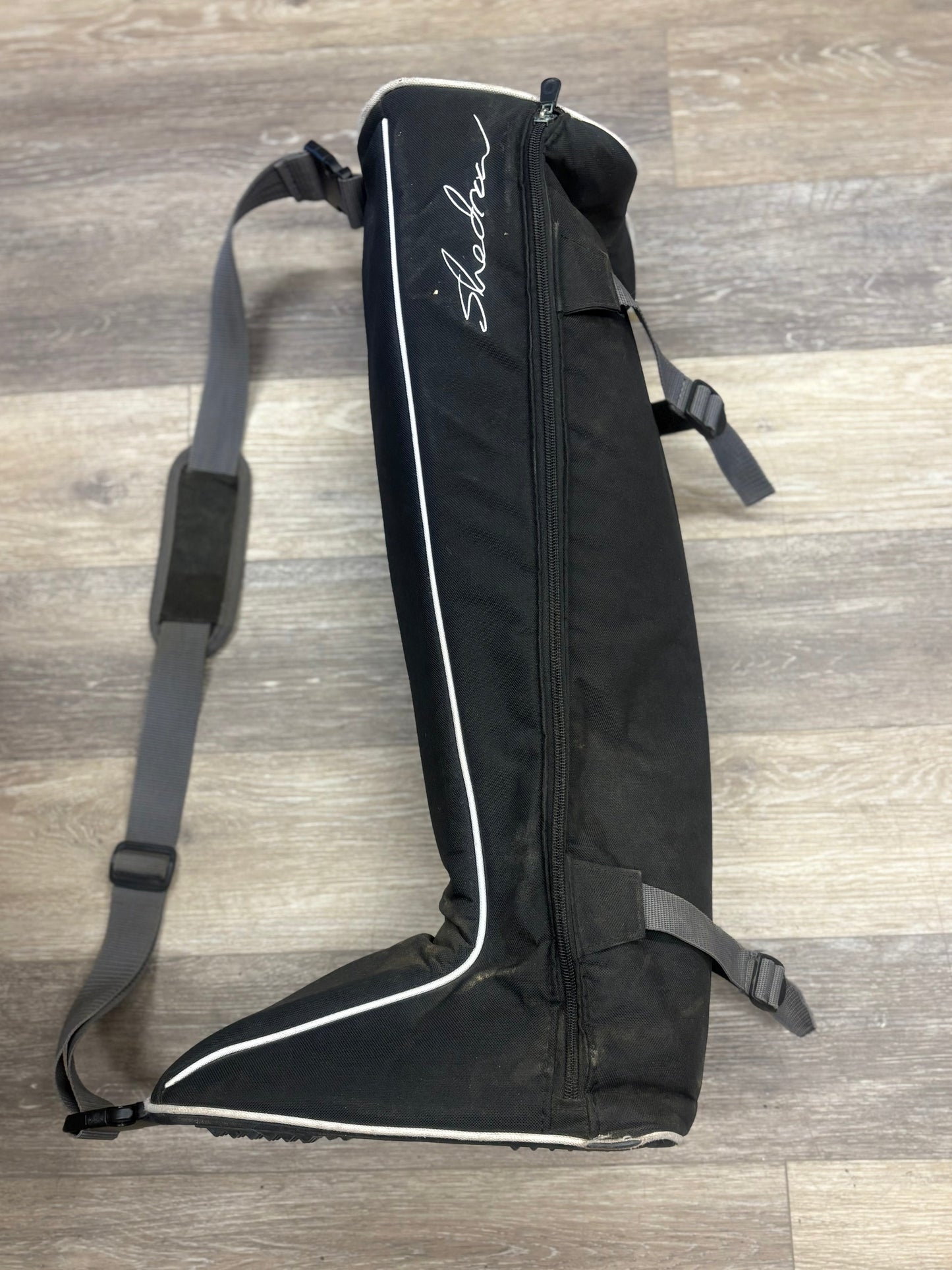 Consignment Auken Field Boot sz 9 Slim Regular w/boot bag