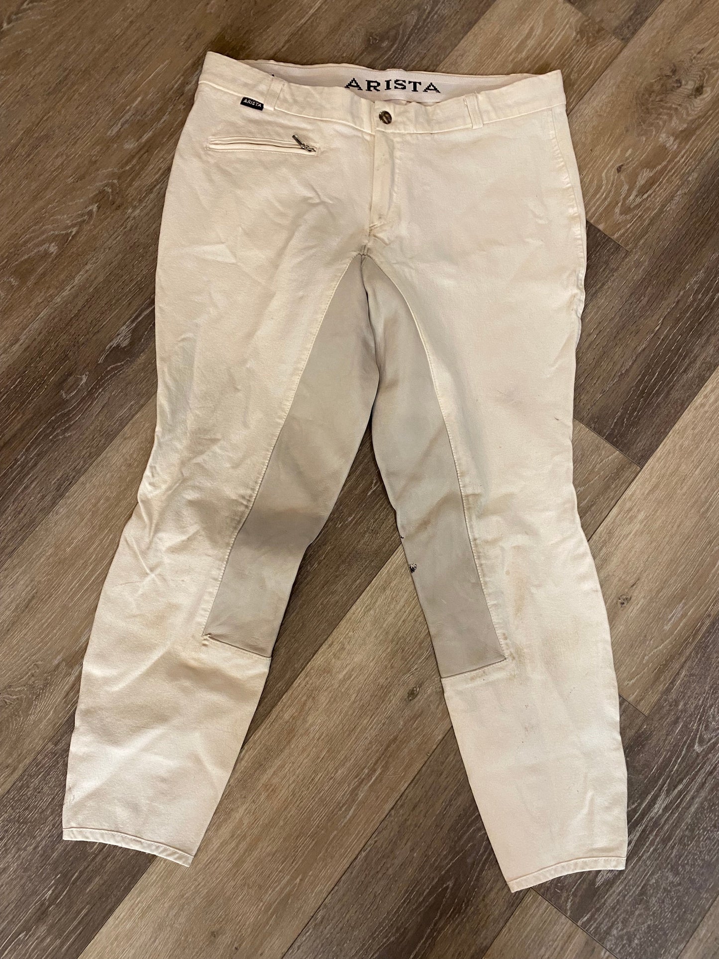Consignment Arista White Full Seat Breeches Size 32